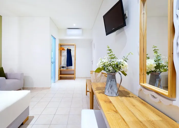 Отель Blue View Лименария